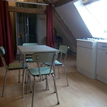 Studio Dans Un Cadre Champetre Moiry Luaran gambar