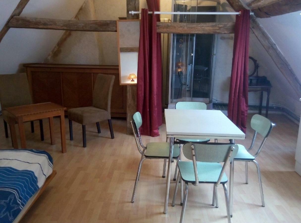 Studio Dans Un Cadre Champetre Moiry Luaran gambar