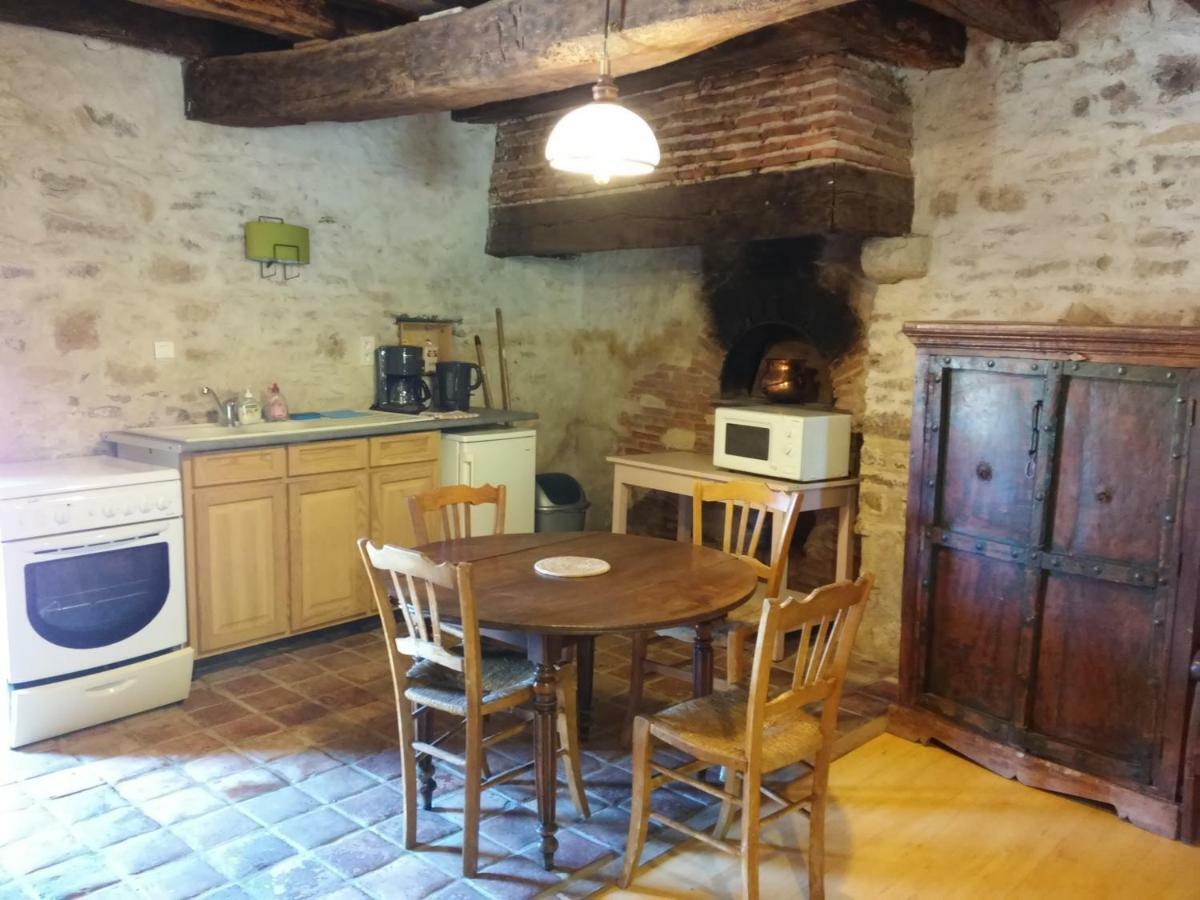 Studio Dans Un Cadre Champetre Moiry Luaran gambar