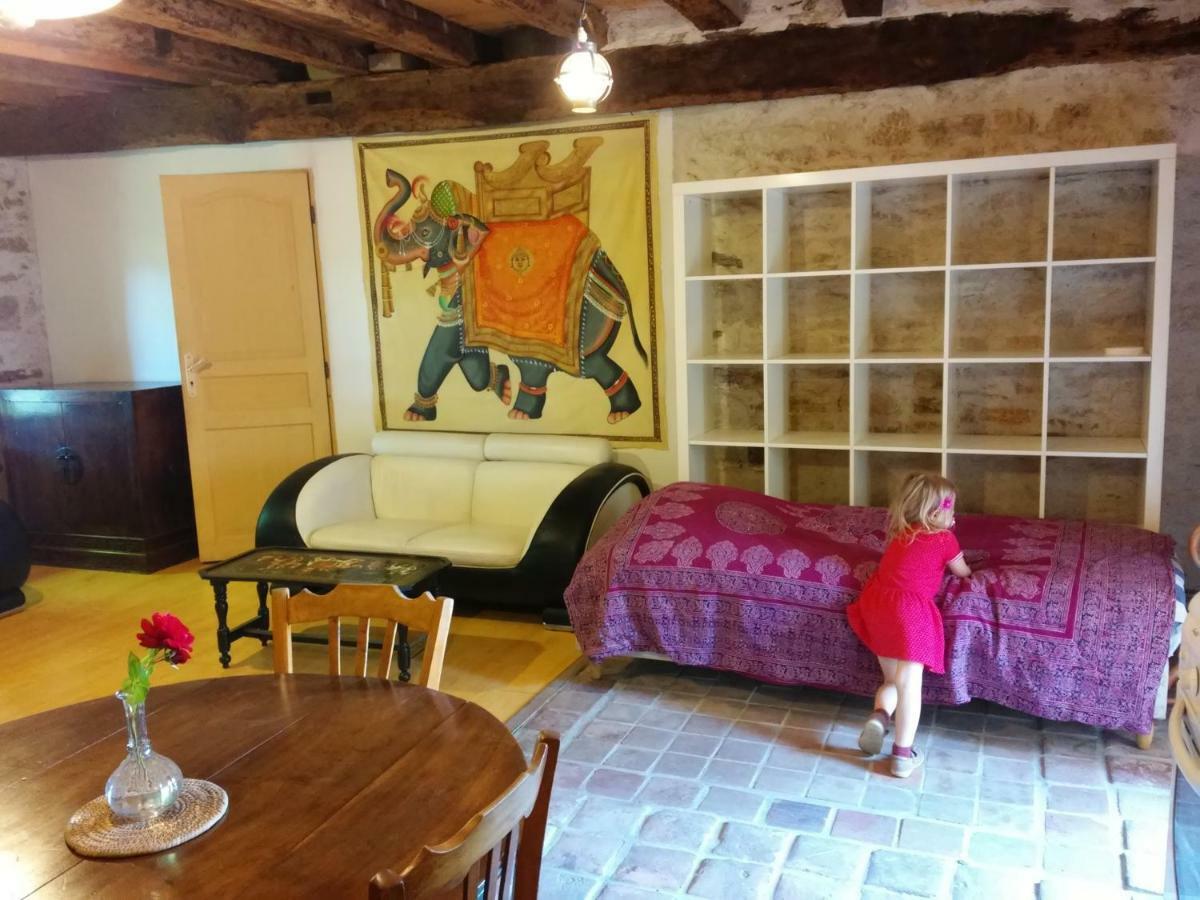 Studio Dans Un Cadre Champetre Moiry Luaran gambar